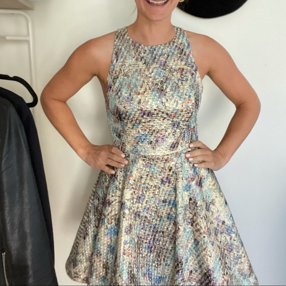 EUC Alice & Olivia size 4 dress a line dress